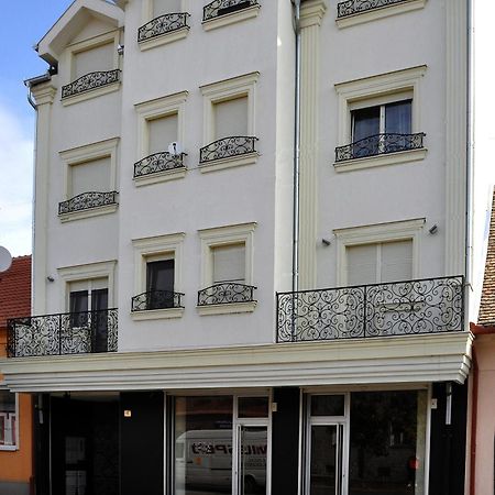 Apartments Soleado Pancevo Exterior photo