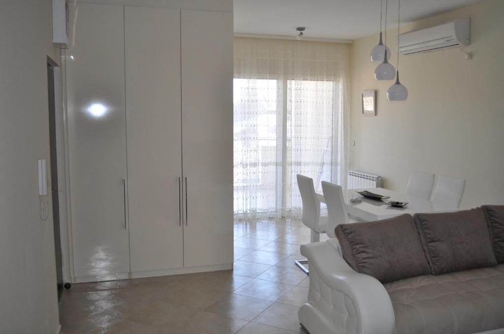 Apartments Soleado Pancevo Exterior photo